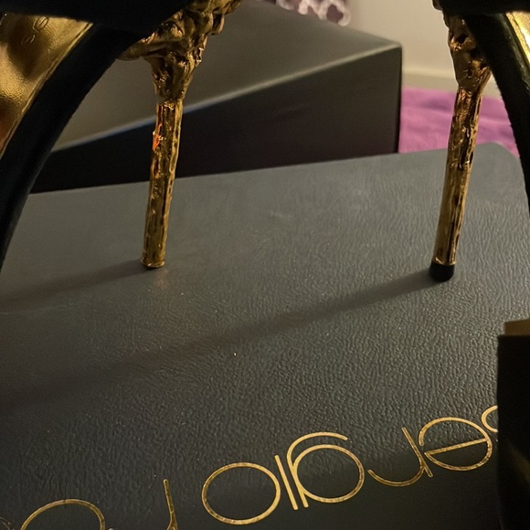 Sergio Rossi Velvet Sandals In Black and Gold size 37.5 - Picture 3 of 7